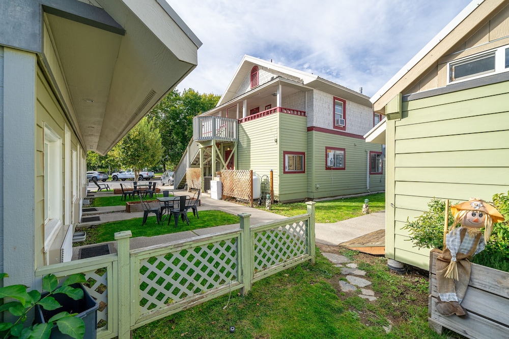 Riverwalk Inn - photo 21