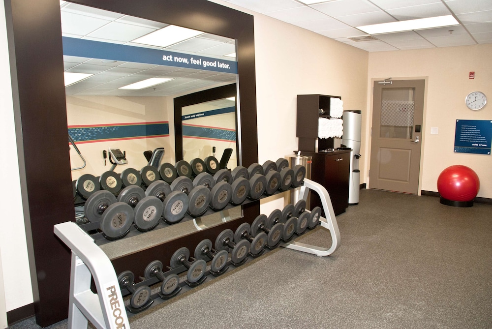 Hampton Inn Maumelle AR - photo 21