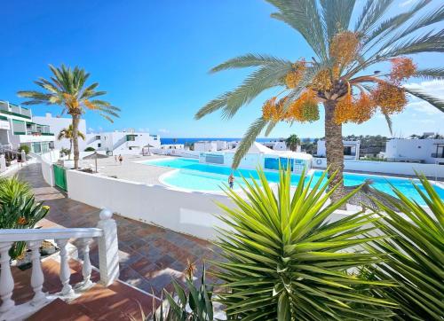 Azul Tuscan Playa Y Piscina in Costa Teguise, Spain