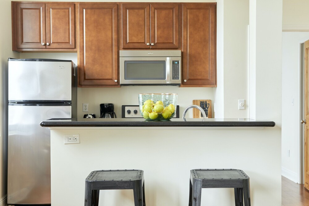 Vibrant 1Br In Arts Warehouse District By Sonder - photo 7