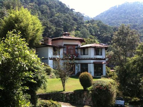 Casa para 10 personas alberca y jacuzzi — 4-Star Luxury Hotel in Valle De Bravo, Mexico