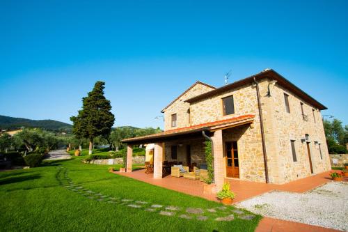 Villa Joyamia — 4-Star Luxury Hotel in Vinci, Italy