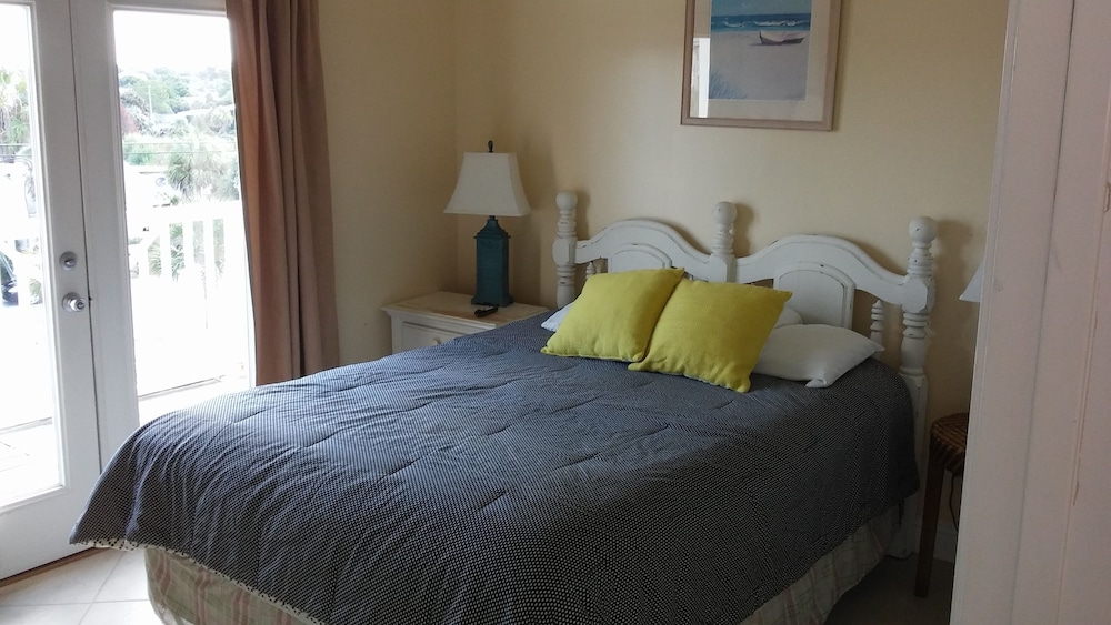 Pineapple Villas on Laguna Beach - photo 36