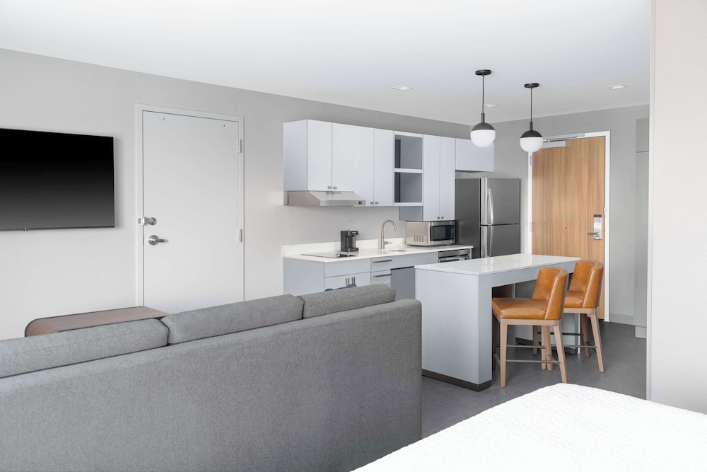 Homewood Suites by Hilton Holland - photo 31