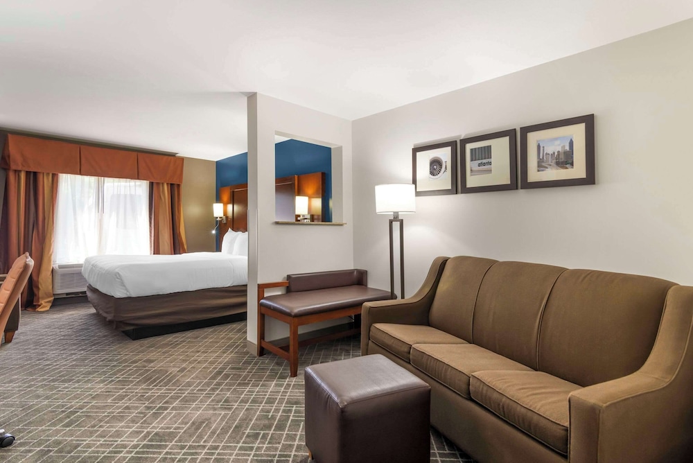 Comfort Suites Atlanta Airport - photo 19