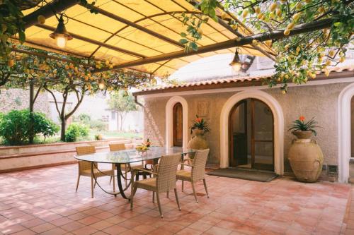 Cortile Mastro Francesco in Ravello, Italy