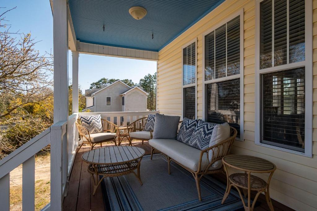The Sassy Seahorse by Oak Island Accommodations - photo 20