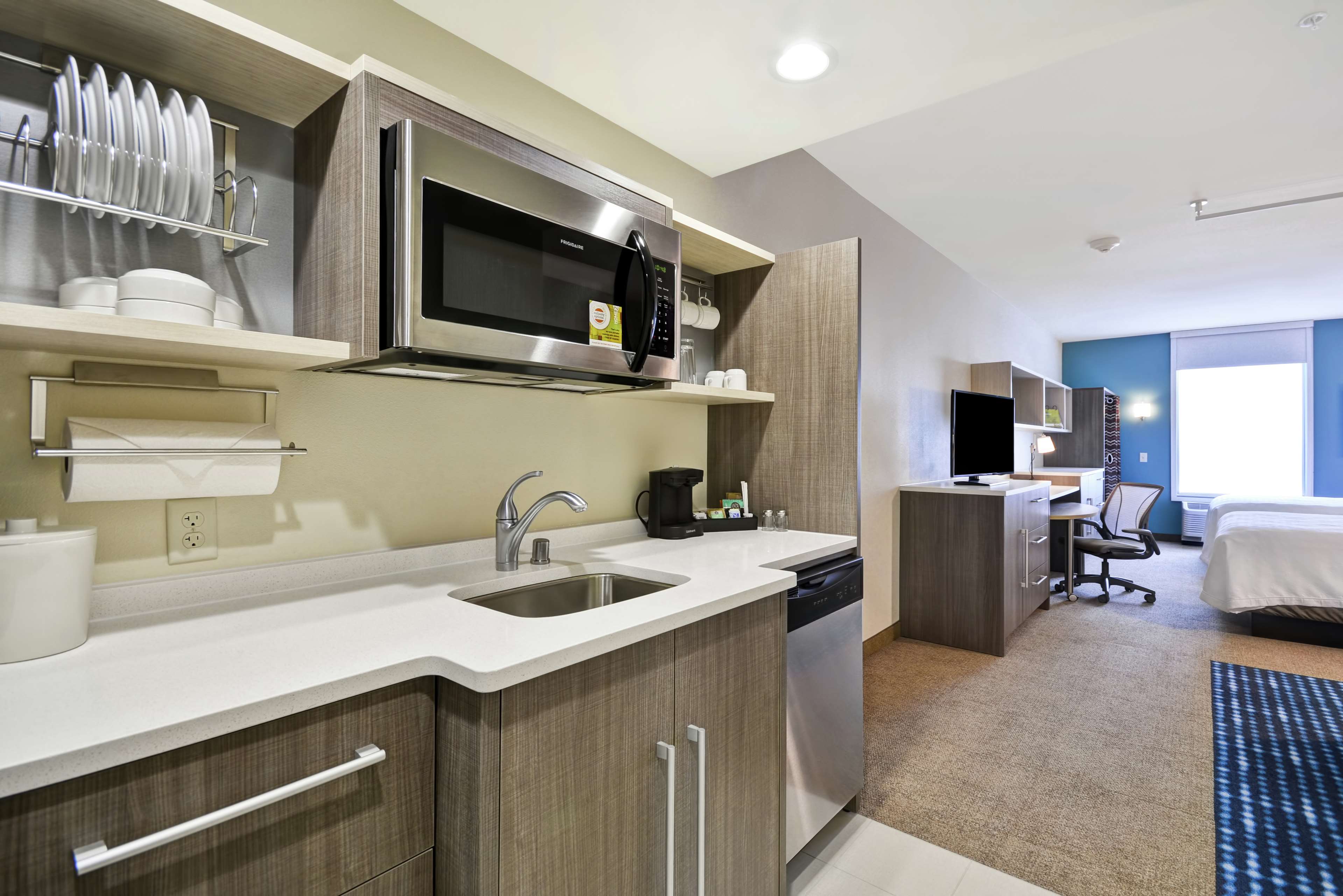 Home2 Suites by Hilton Plymouth MN - photo 22