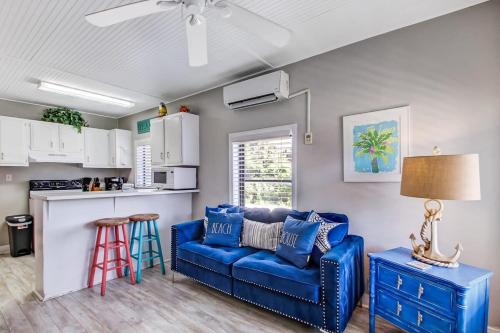 Seaside Location Beach Dining & Shops Nearby in Tybee Island, United States