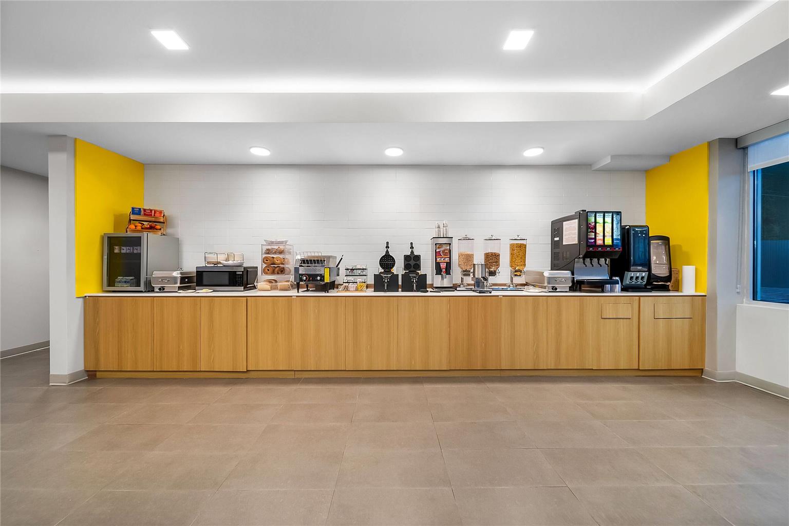 Microtel Inn and Suites by Wyndham Prattville Montgomery - photo 56