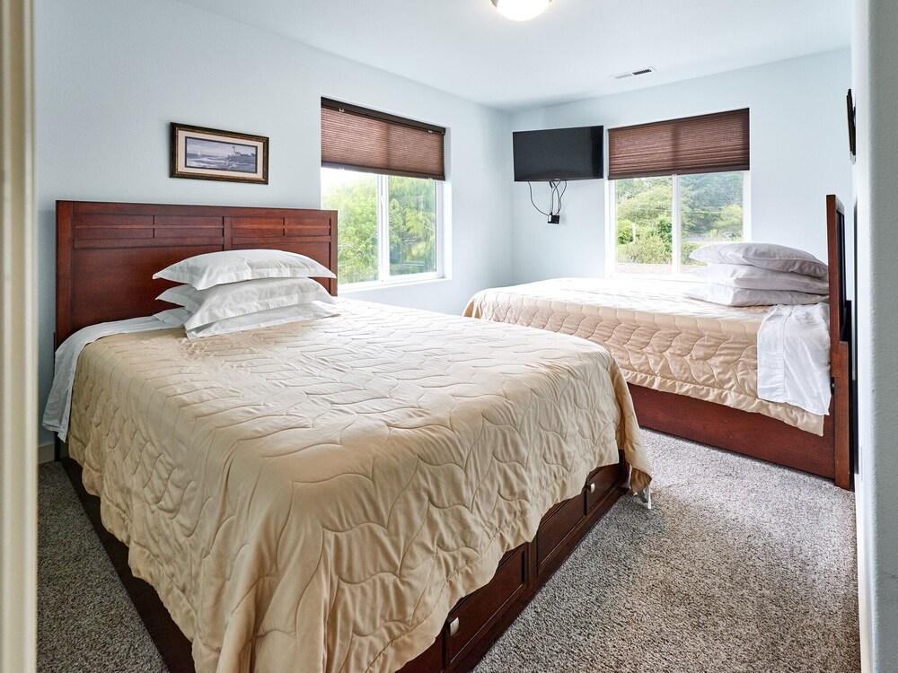Surfer's Beach Retreat - photo 12
