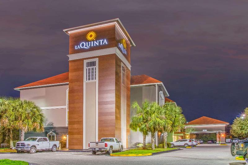 La Quinta Inn & Suites by Wyndham Mobile Tillman's Corner - photo 6