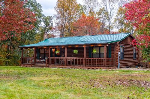 Havenbrook Hocking Hills Luxury 10 Acres Hot Tub pet-friendly hotel New Plymouth