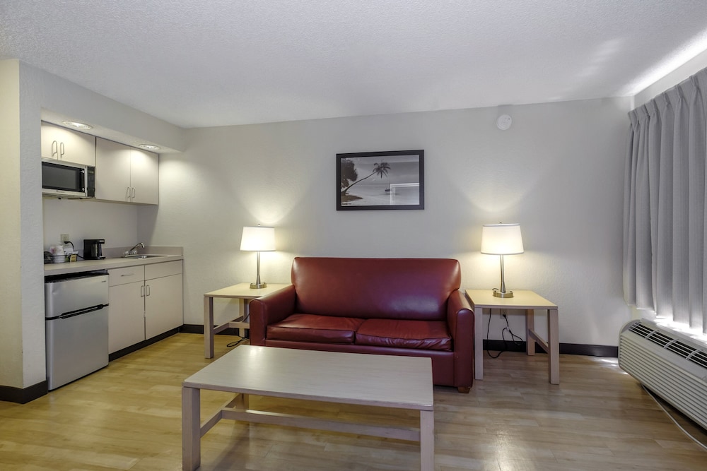 Red Roof Inn PLUS Gainesville - photo 31