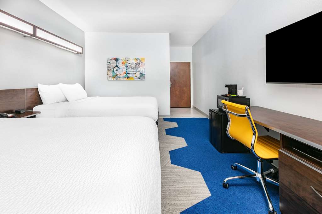 Microtel Inn & Suites by Wyndham Austin Airport - photo 18