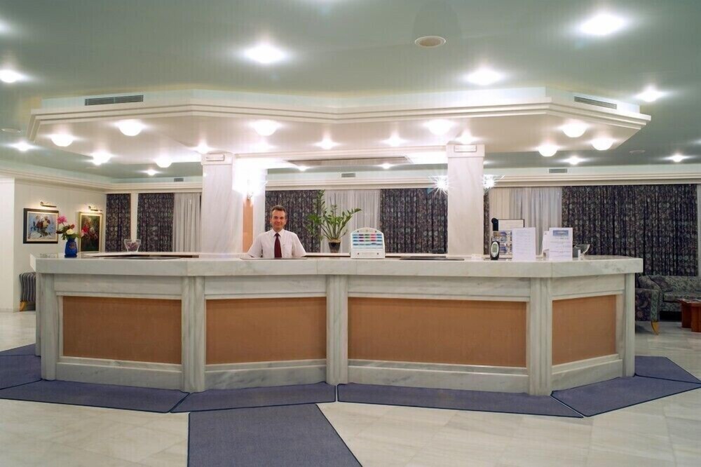 Ilianthos Village Luxury Hotel and Suites — Agia Marina — photo 4