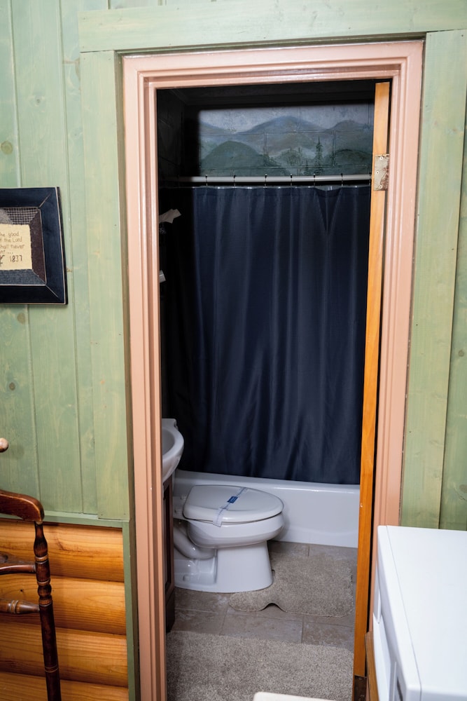 Mountain Aire Cottages & Inn - photo 221