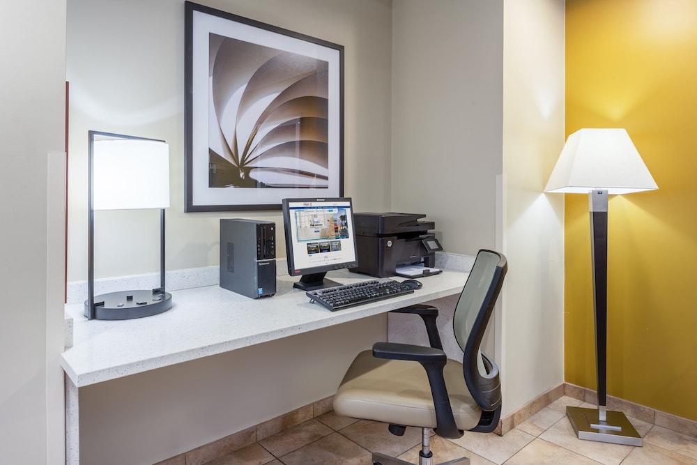 Candlewood Suites Aurora Naperville by IHG - photo 21