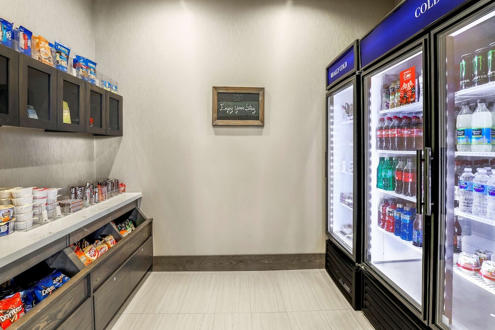 Hilton Garden Inn Ardmore - photo 18