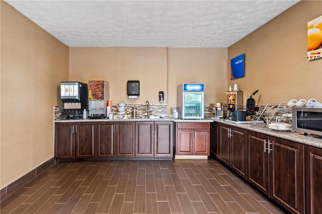 Comfort Inn & Suites Fairborn near Wright Patterson AFB - photo 58