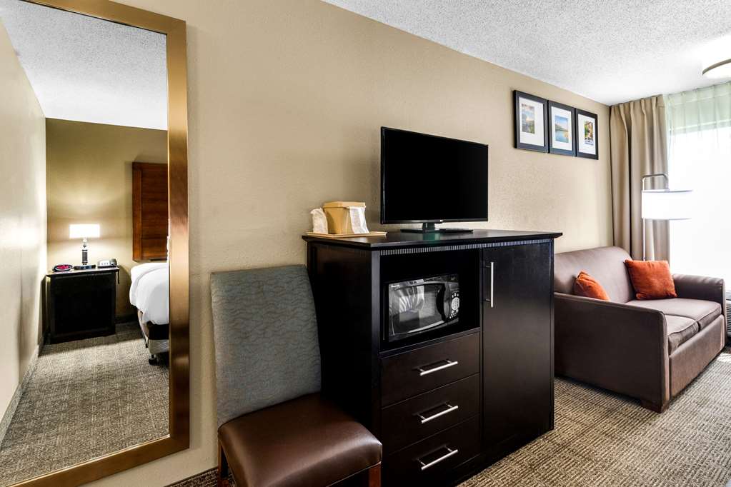 Comfort Inn Evansville East - photo 25