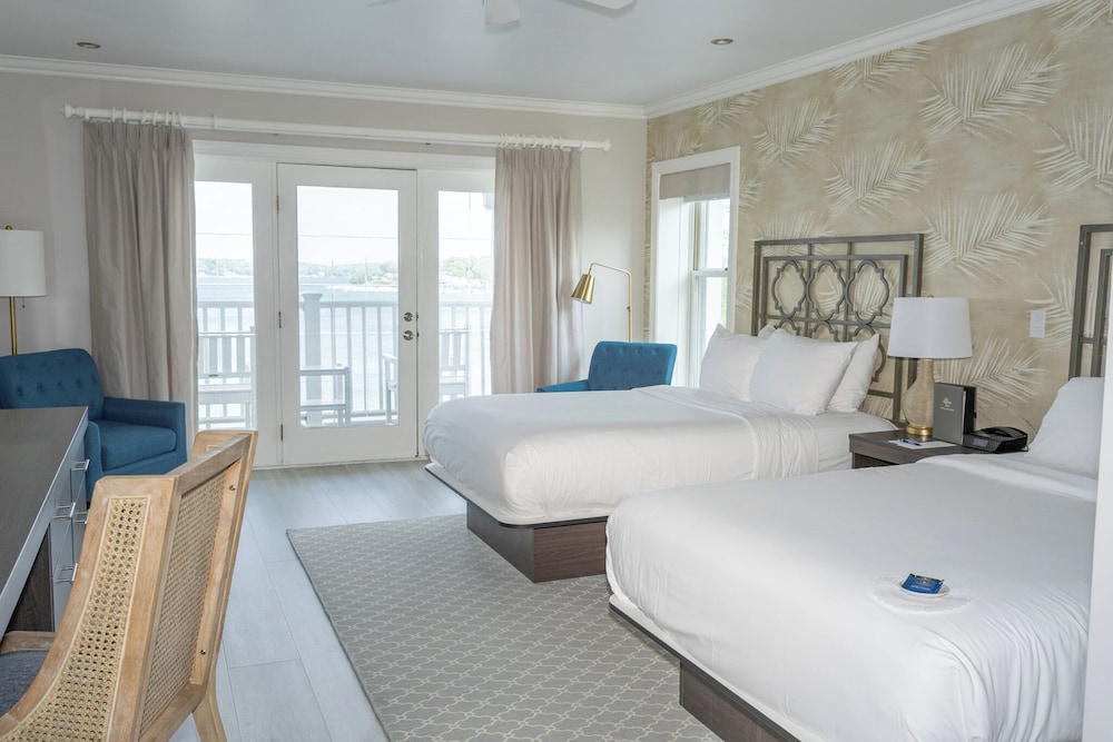 The Geneva Inn - photo 19