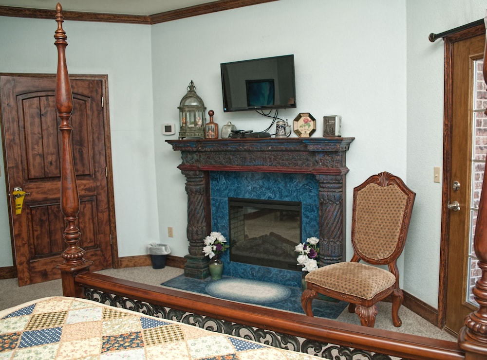 Yellow Rose Inn - photo 36