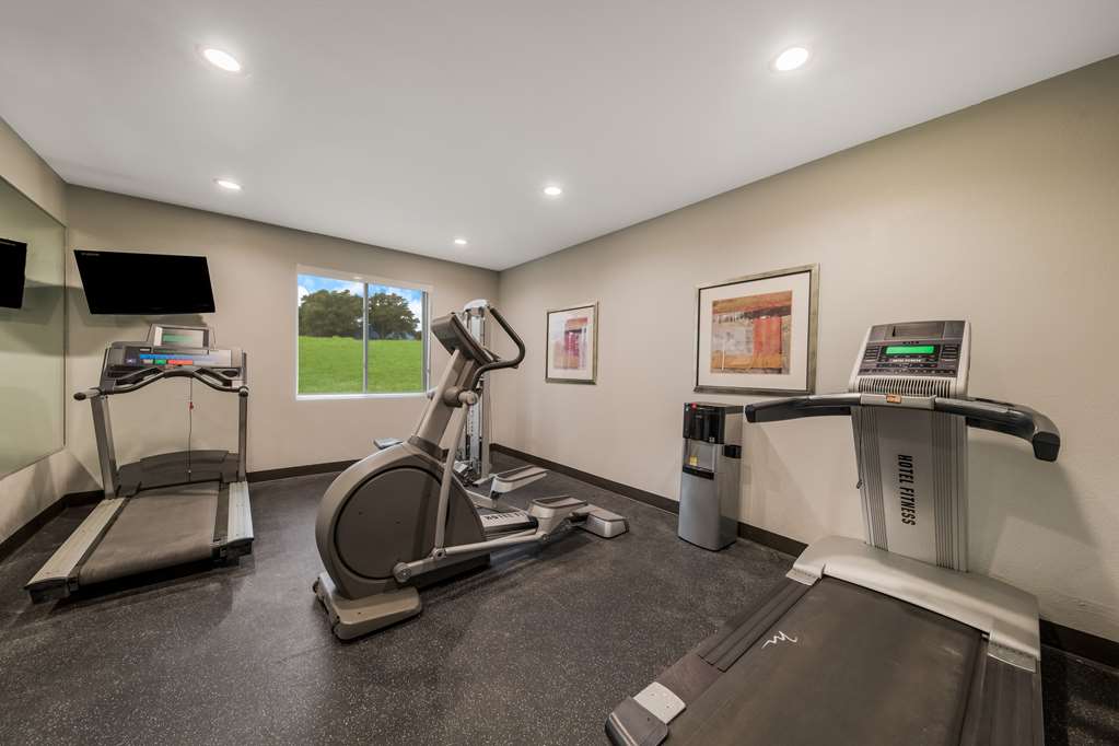 Best Western Bowie Inn & Suites - photo 8