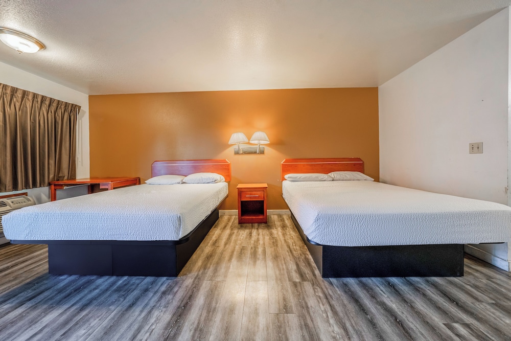 Rama Inn Motel and RV Park - photo 16