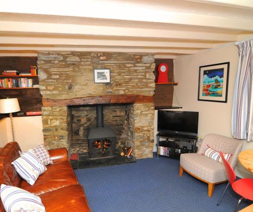 2 Castle Hall Llangrannog — 4-Star Luxury Hotel in Llandysul, United Kingdom