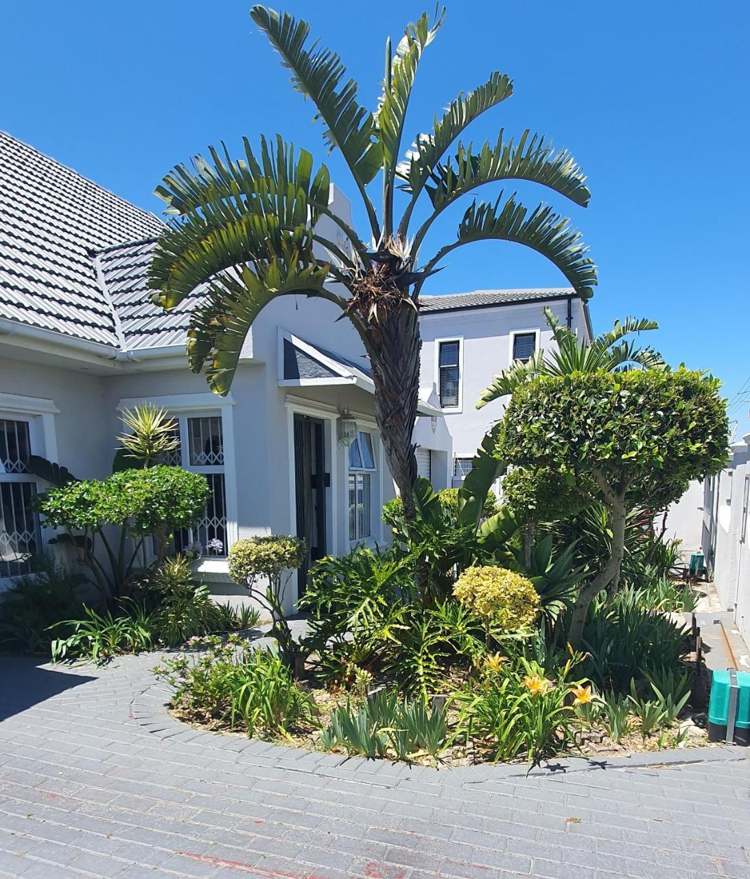 Villa Parisienne Modern Guest house