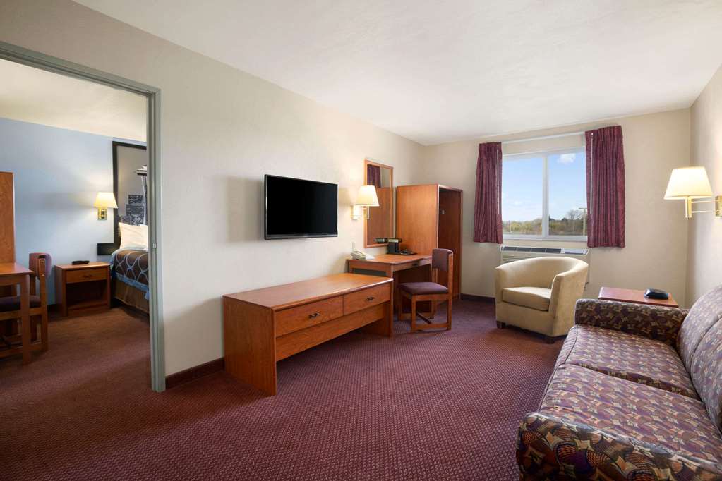 Super 8 by Wyndham Bellingham Airport Ferndale - photo 14
