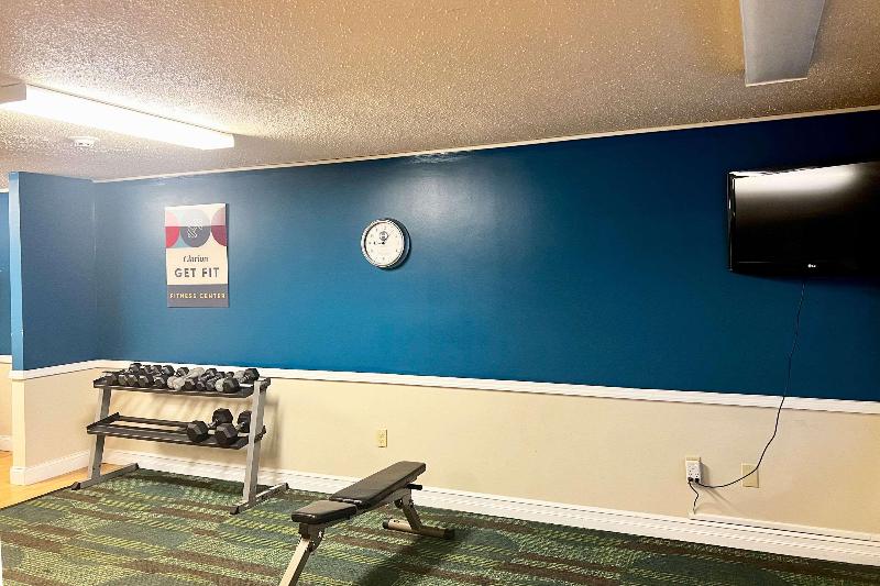 Days Inn by Wyndham Muskegon - photo 98