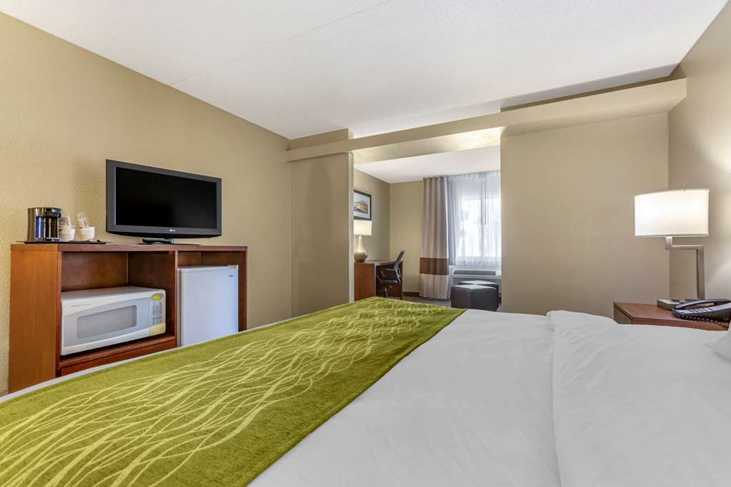 Comfort Inn & Suites Phoenix North Deer Valley - photo 24