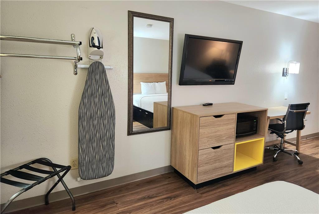 Days Inn by Wyndham Portland Corpus Christi - photo 20