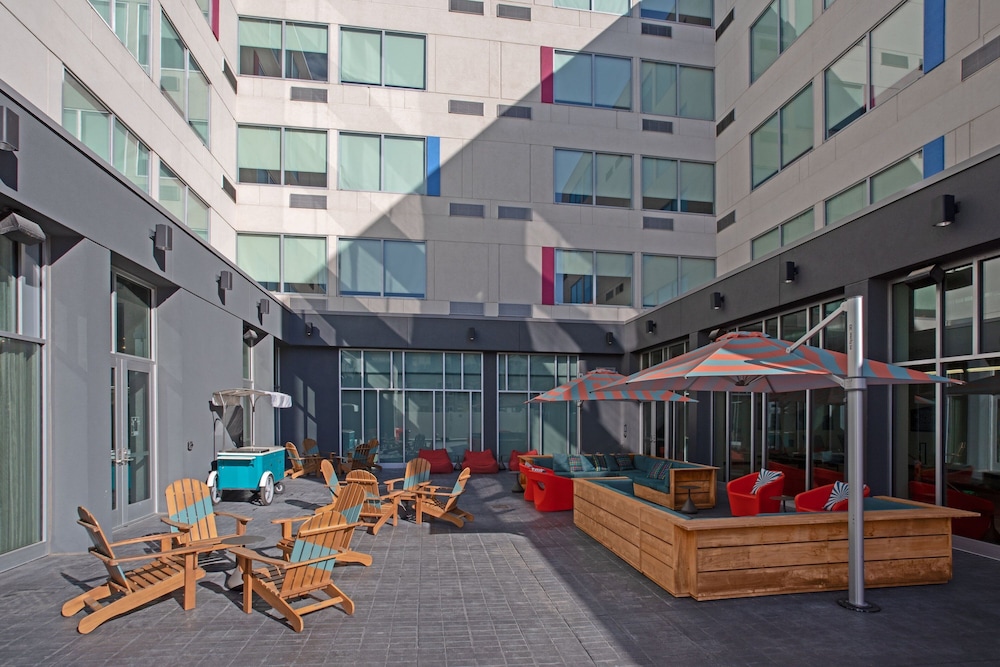 Aloft Omaha Aksarben Village - photo 19