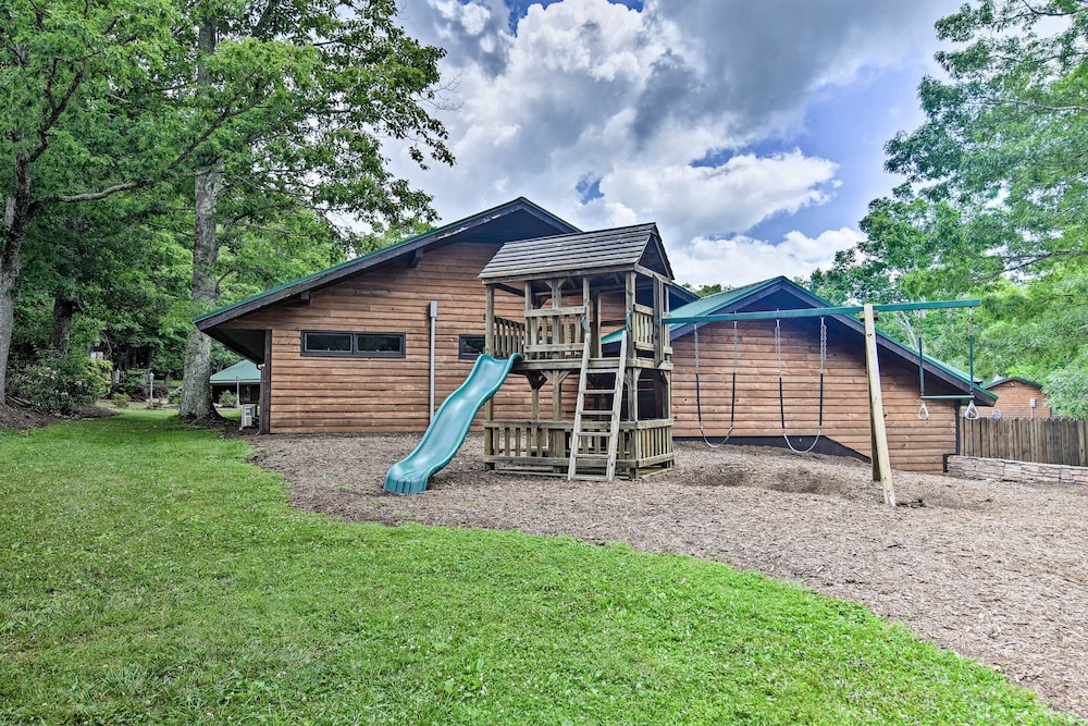 Golf and Resort Amenities Newland Mountain Cabin - photo 26