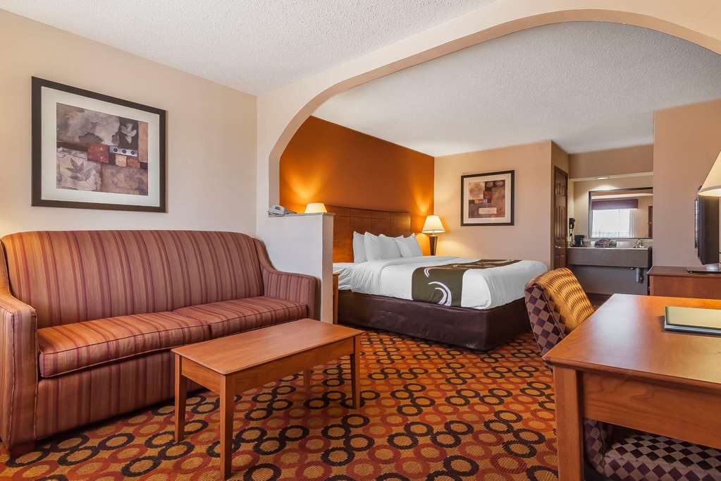 Quality Inn & Suites Owasso - photo 9