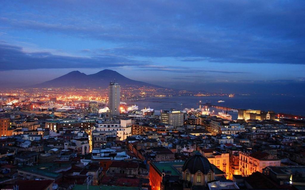 B&B Materdei 14 — 4-Star Luxury Hotel in Naples, Italy
