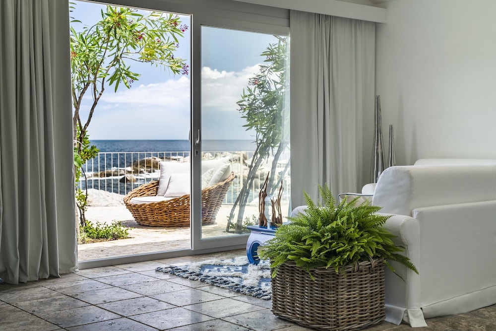 Arbatax Park Resort Suites Del Mare — 4-Star Luxury Hotel in Arbatax, Italy