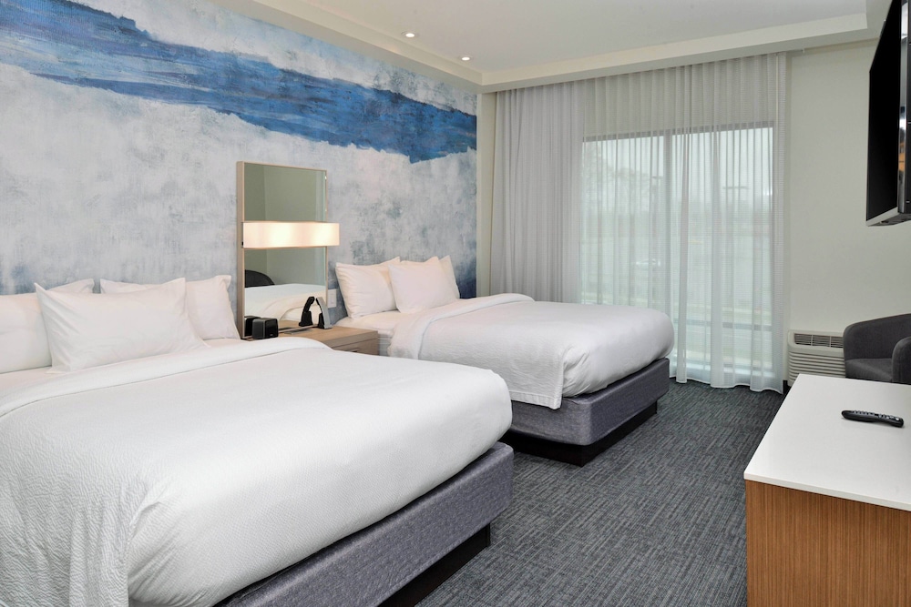 Courtyard by Marriott Charlotte Steele Creek - photo 16