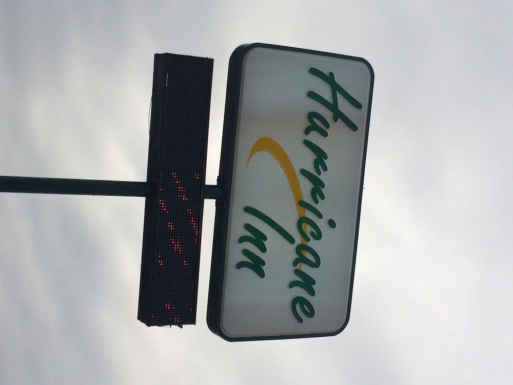 Hurricane Inn - photo 25