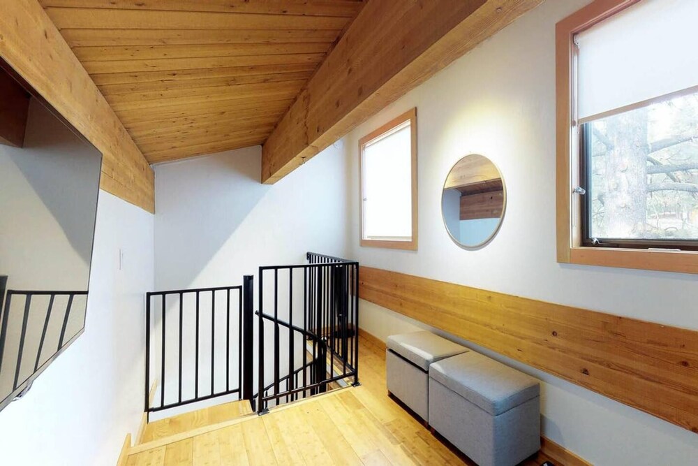 Sockeye by Avantstay Modern 2 BR Condo w Access to Northstar Resort Community - photo 4
