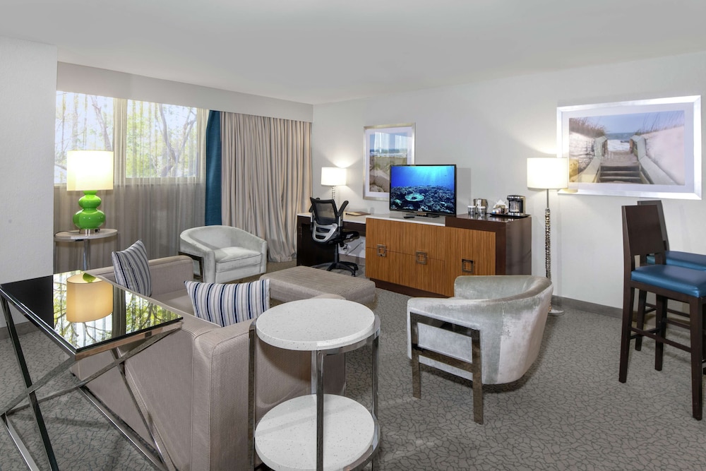 DoubleTree by Hilton Hotel Jacksonville Airport - photo 32