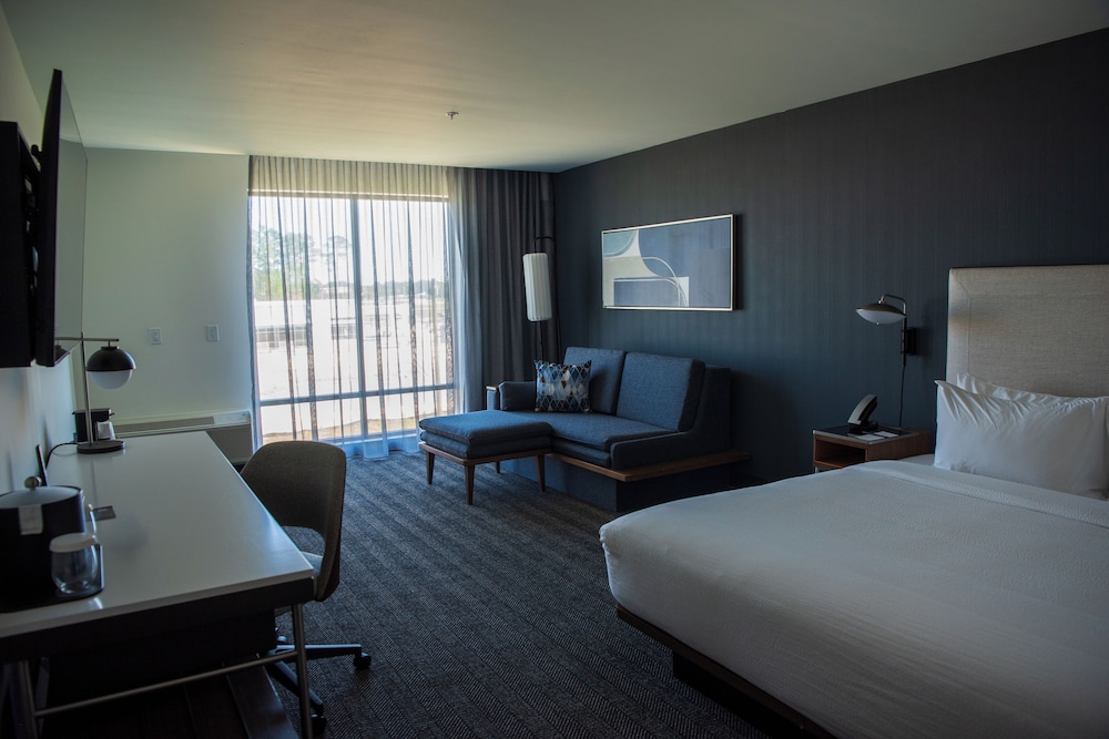 Courtyard by Marriott Lake City - photo 11