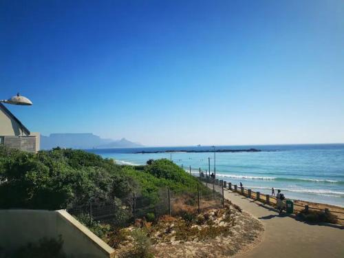 Seaside apartment Big Bay beach