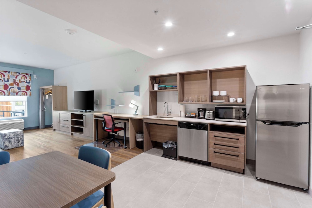 Home2 Suites By Hilton Lake Jackson - photo 5