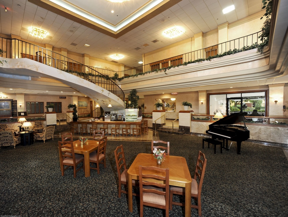 Sterling Hotel Dallas - photo 2