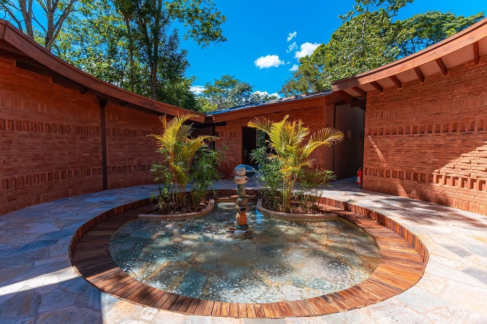 Boarã Lodge Natureza — 4-Star Luxury Hotel in Pirenopolis, Brasil