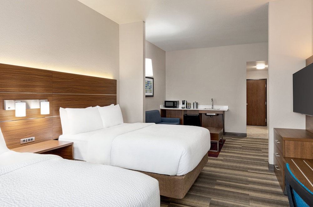 Holiday Inn Express Hotel & Suites Waycross by IHG - photo 16